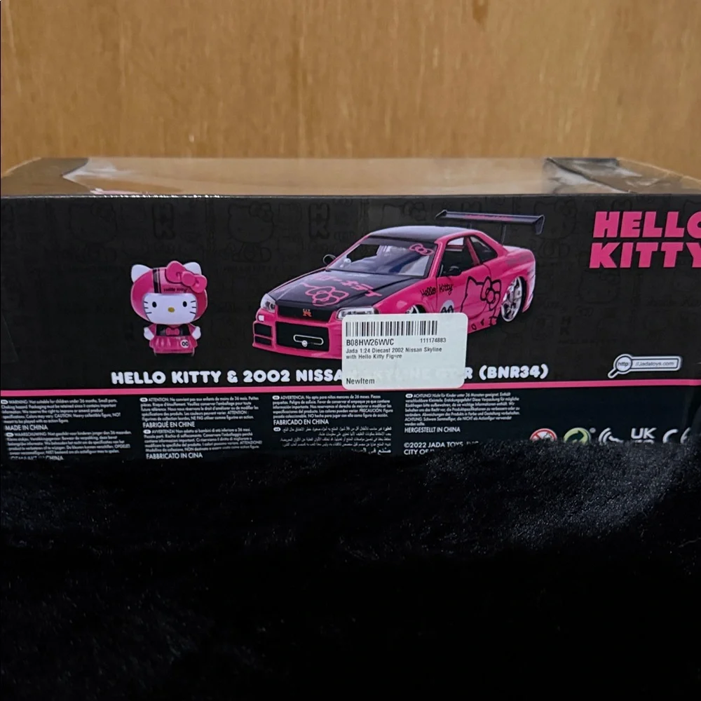 Hello Kitty Pink Nissan Skyline GT-R Toy Car